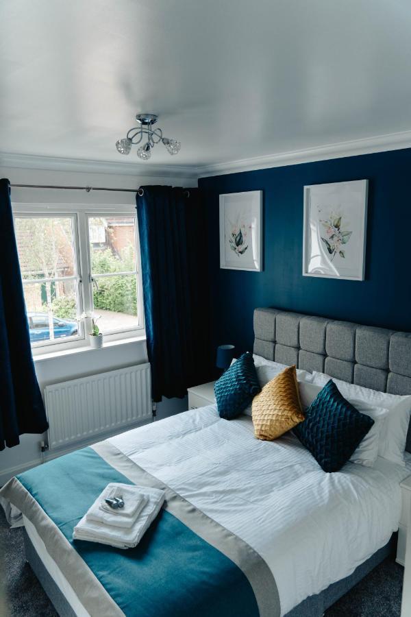 The Woodlands, Shortstay, Ideal For Families, Relocation, Contractors, Travel Stay Horley Exterior foto