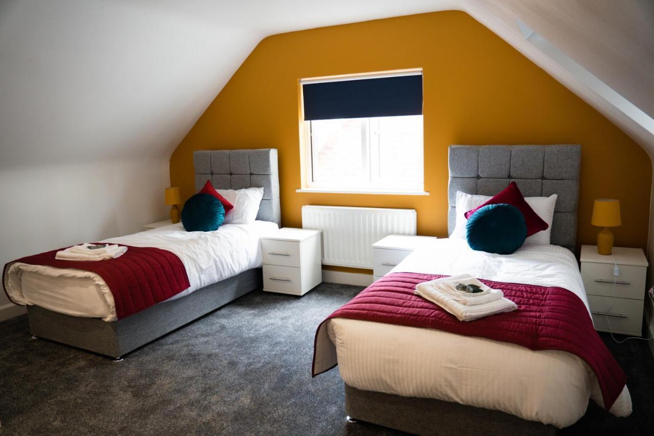 The Woodlands, Shortstay, Ideal For Families, Relocation, Contractors, Travel Stay Horley Exterior foto
